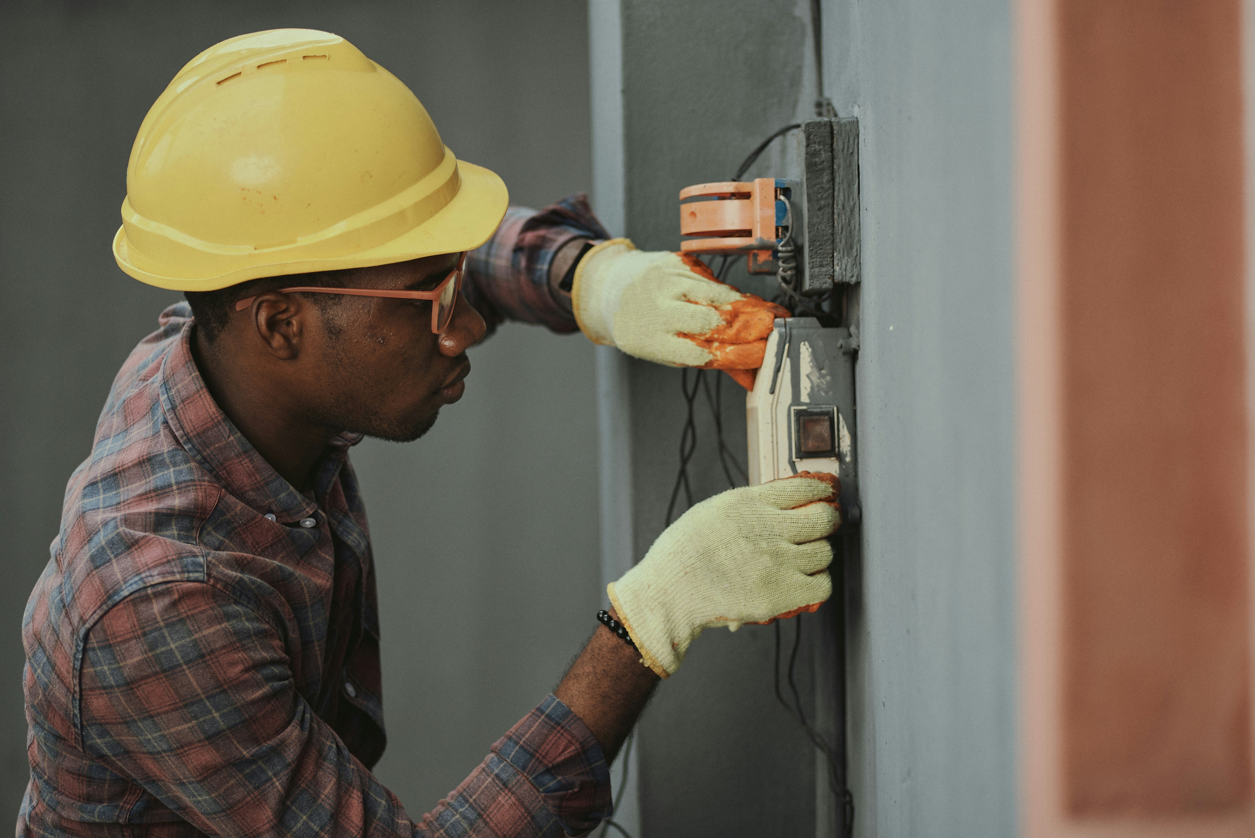 Grove Spark professional electrician services